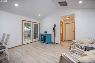 2015 Chase Loop SW, Albany, OR 97321 - Photo 13