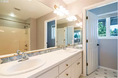 15686 SW Pleasantview Ct, Portland, OR 97224 - Photo 33