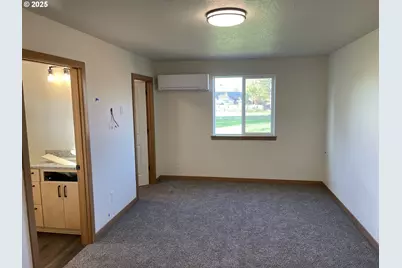 300 N Jellison St, Amity, OR 97101 - Photo 23