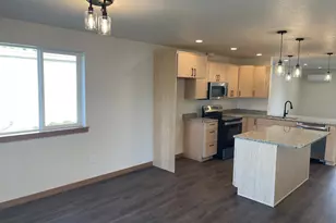 300 N Jellison St, Amity, OR 97101 - Photo 13