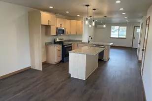 300 N Jellison St, Amity, OR 97101 - Photo 13