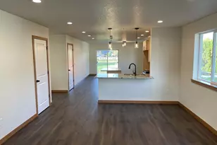 300 N Jellison St, Amity, OR 97101 - Photo 7