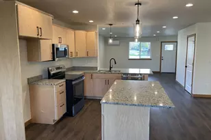 300 N Jellison St, Amity, OR 97101 - Photo 15