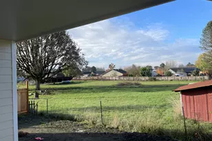 300 N Jellison St, Amity, OR 97101 - Photo 27