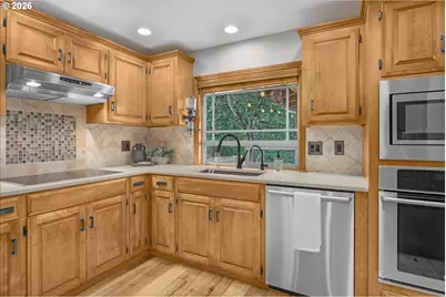 12684 SE Regency View St, Happy Valley, OR 97086 - Photo 11
