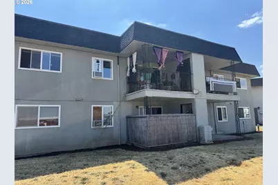 101 N 10th St, Creswell, OR 97426 - Photo 7