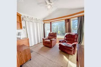 15061 Highway 101 #4, Brookings, OR 97415 - Photo 11