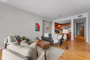 1025 NW Couch St, Portland, OR 97209 - Photo 17