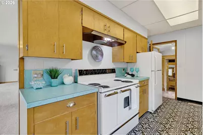 329 SE Linden Ct, Gresham, OR 97080 - Photo 19