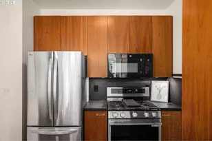 1130 NW 12th Ave, Portland, OR 97209 - Photo 13