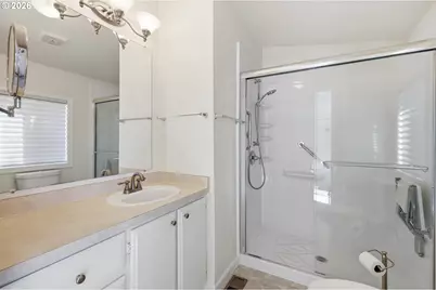 3355 N Delta Hwy #26, Eugene, OR 97408 - Photo 15