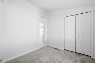 3355 N Delta Hwy #26, Eugene, OR 97408 - Photo 17