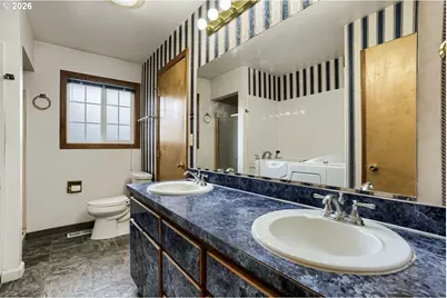 307 NE 110th St, Vancouver, WA 98685 - Photo 19