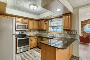 307 NE 110th St, Vancouver, WA 98685 - Photo 11