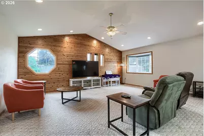 307 NE 110th St, Vancouver, WA 98685 - Photo 11
