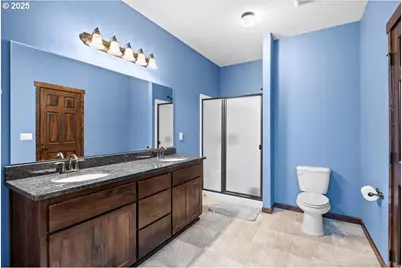 445 Hatfield Dr, Roseburg, OR 97470 - Photo 27