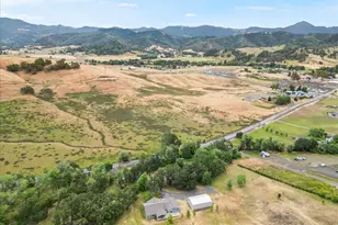 445 Hatfield Dr, Roseburg, OR 97470 - Photo 35