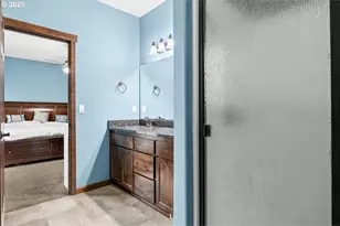 445 Hatfield Dr, Roseburg, OR 97470 - Photo 19