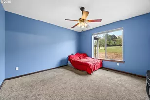 445 Hatfield Dr, Roseburg, OR 97470 - Photo 25