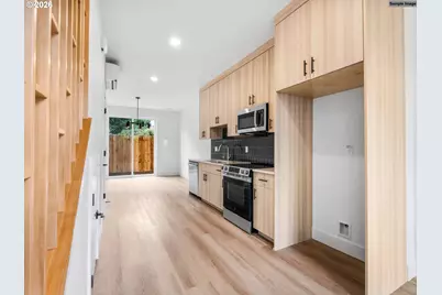 9292 N New York Ave #3, Portland, OR 97203 - Photo 3