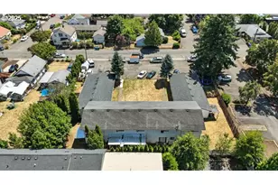 8503 SE Insley St, Portland, OR 97266 - Photo 11