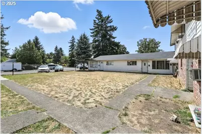 8503 SE Insley St, Portland, OR 97266 - Photo 7