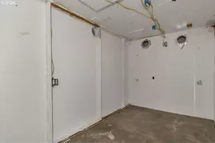 376 Olalla Rd, Toledo, OR 97391 - Photo 37