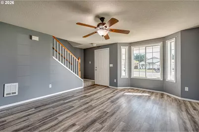 1945 Blacktail Ln, Woodland, WA 98674 - Photo 3
