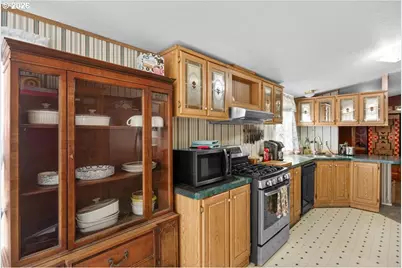 11304 Tiller Trail Hwy, Days Creek, OR 97429 - Photo 7