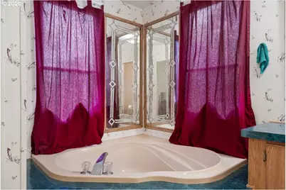 11304 Tiller Trail Hwy, Days Creek, OR 97429 - Photo 15