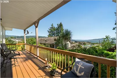 305 9th St, Garibaldi, OR 97118 - Photo 37