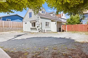 451 4th St, Myrtle Point, OR 97458 - Photo 1