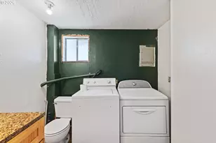 451 4th St, Myrtle Point, OR 97458 - Photo 19