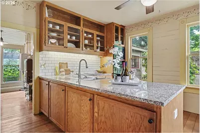 404 SW 6th St, Corvallis, OR 97333 - Photo 41