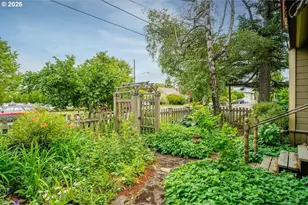 404 SW 6th St, Corvallis, OR 97333 - Photo 15