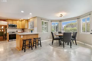 13270 Princeton Ct, Lake Oswego, OR 97035 - Photo 7