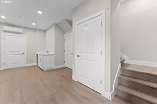 9824 SW 34th Pl, Portland, OR 97219 - Photo 15