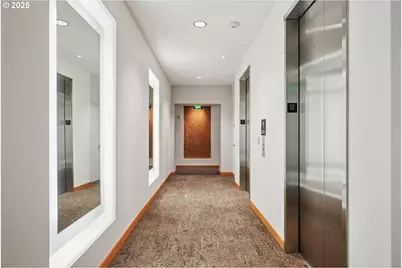 1920 S River Dr #1204, Portland, OR 97201 - Photo 5