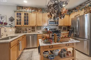 981 Wild Rose Ct, Independence, OR 97351 - Photo 3