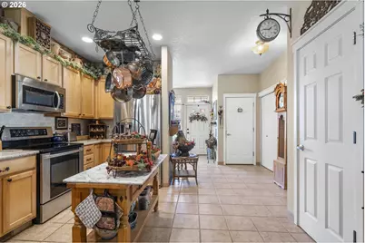 981 Wild Rose Ct, Independence, OR 97351 - Photo 5