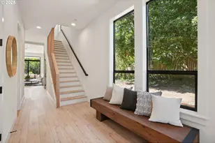 9375 SW 8th Ave, Portland, OR 97219 - Photo 5