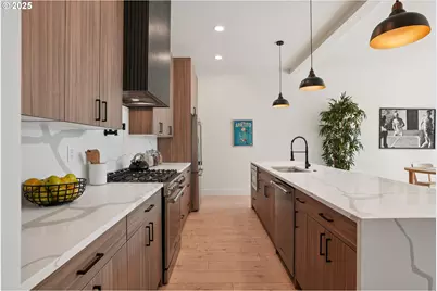 9375 SW 8th Ave, Portland, OR 97219 - Photo 9