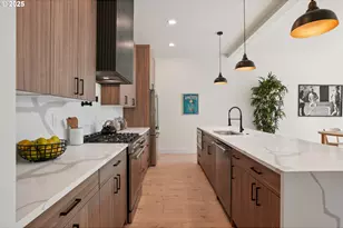 9375 SW 8th Ave, Portland, OR 97219 - Photo 9