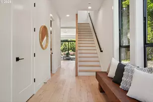 9375 SW 8th Ave, Portland, OR 97219 - Photo 3