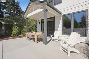 9375 SW 8th Ave, Portland, OR 97219 - Photo 25