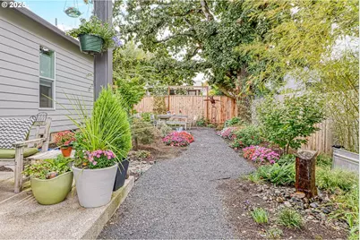 1408 Princeton Ave, Silverton, OR 97381 - Photo 23