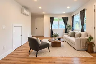 16317 SE Salmon St, Portland, OR 97233 - Photo 5