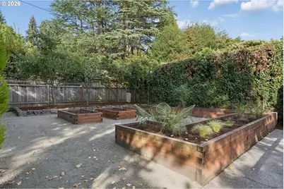 3543 SE Stark St, Portland, OR 97214 - Photo 41