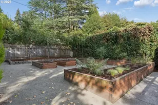 3543 SE Stark St, Portland, OR 97214 - Photo 41