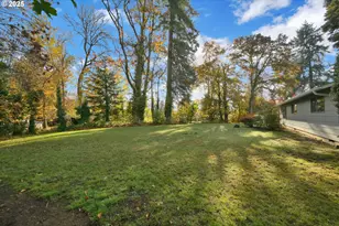 3235 Crocker Rd, Eugene, OR 97404 - Photo 41